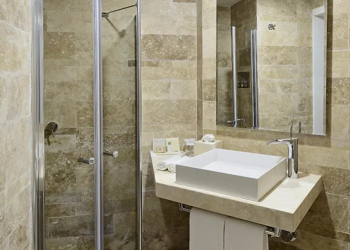 Hotell Marina Garden 4*