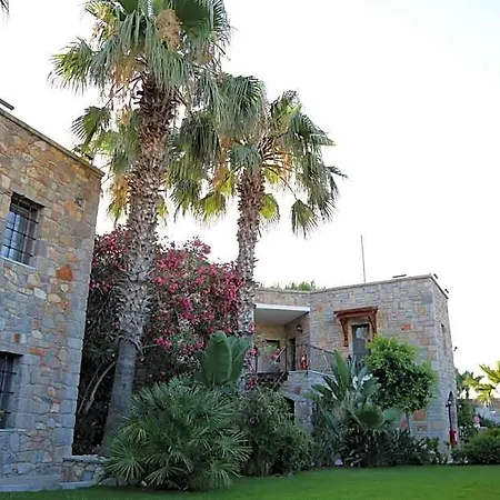 Marina Garden Hotel 4*
