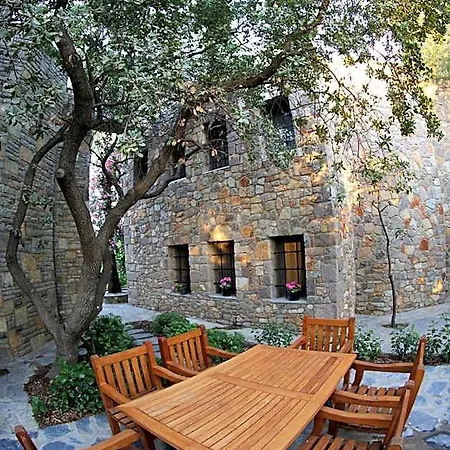 מלון Marina Garden