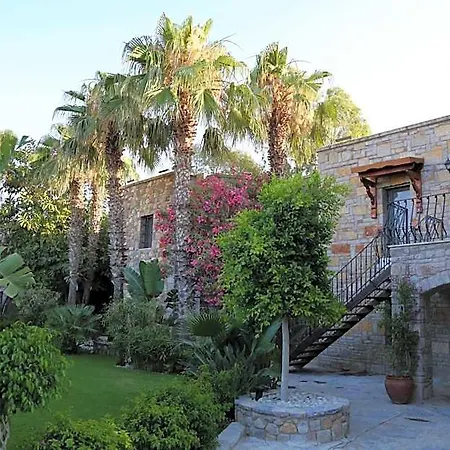 Marina Garden Hotel 4*