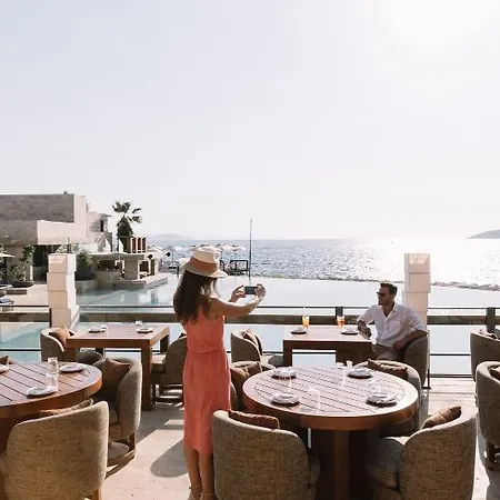 Marina Garden 4*