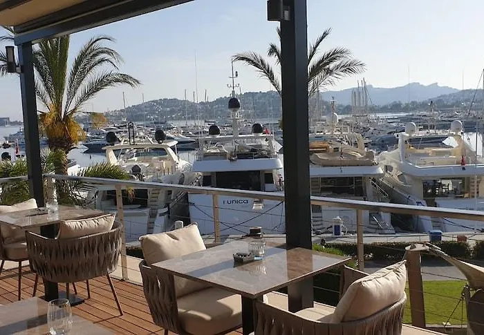 Marina Garden Hotel