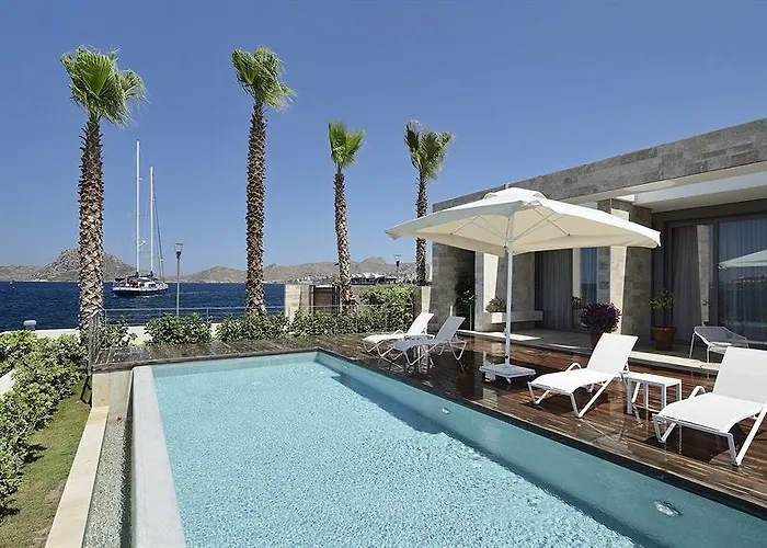 Marina Garden Hotel 4*